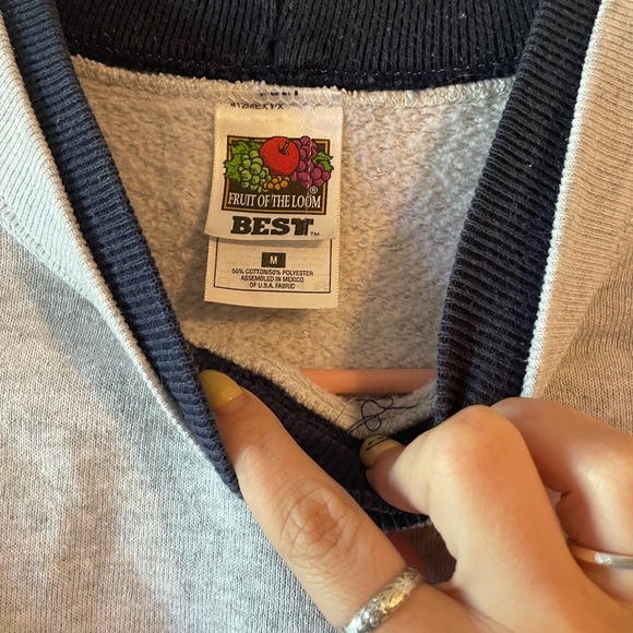 Gray Cat Embroidered Sweatshirt - Picture 3 of 3